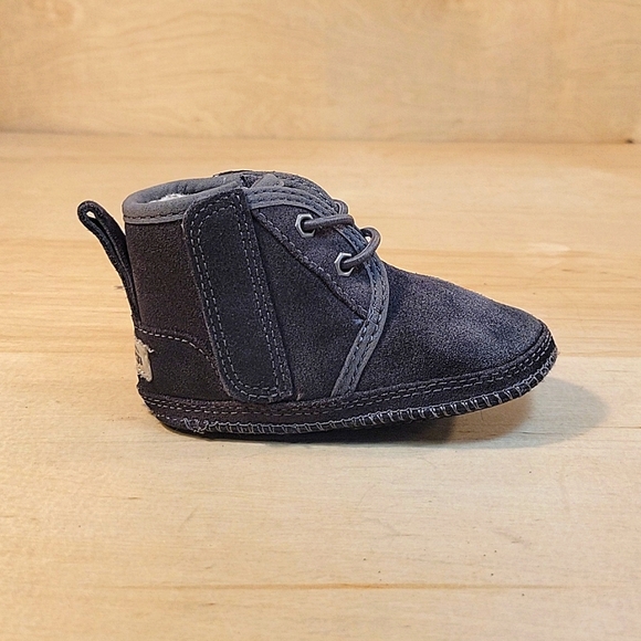 Ugg Neumel Kids Baby Slipper Shoes - Picture 1 of 8